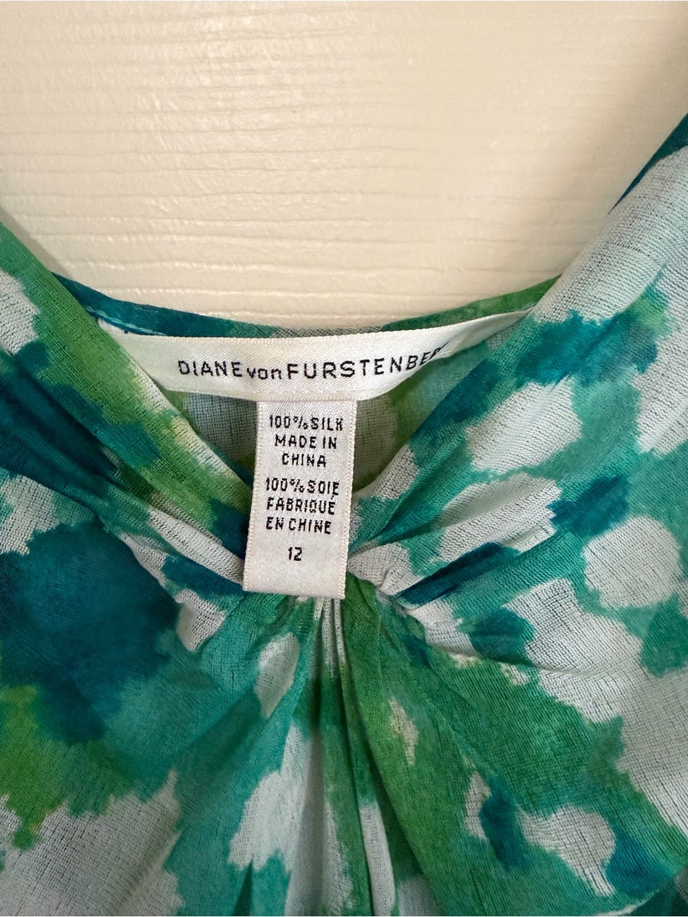 Diane Von Furstenberg Teal and Green - white watercolor V-Neck Dress. Silk 11 - Picture 5 of 5